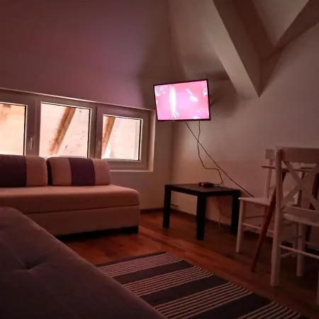 Apartment Iva Divcibare